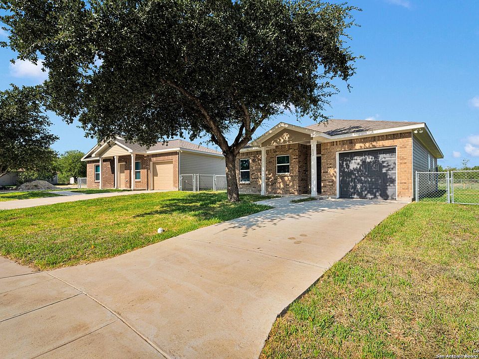 1st image of 623 VILLA LINDA