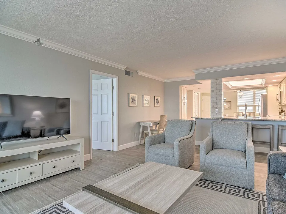 17900 Gulf Blvd #11-ID1545821P