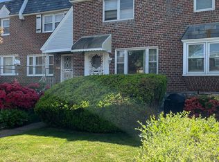 6615 N Lawrence St, Philadelphia, PA 19126