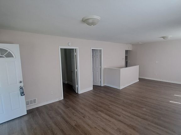 5th image of 1428 Campeau St