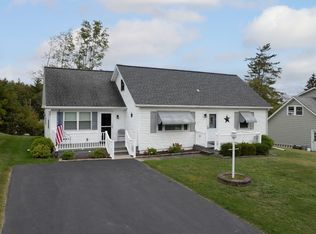 2017 Ford Rd, Endicott, NY 13760