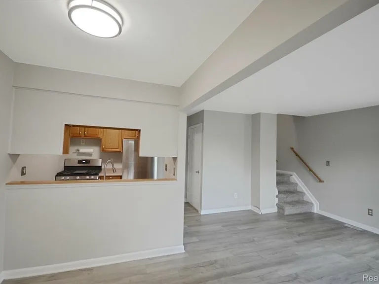 35274 Terrybrook Dr — Photo 9
