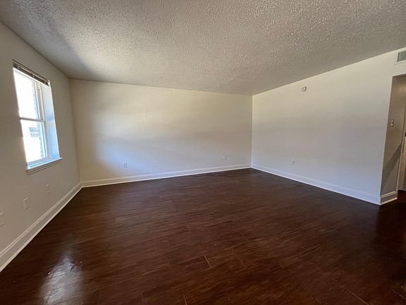 3rd image of 8522 Chef Menteur Hwy #205