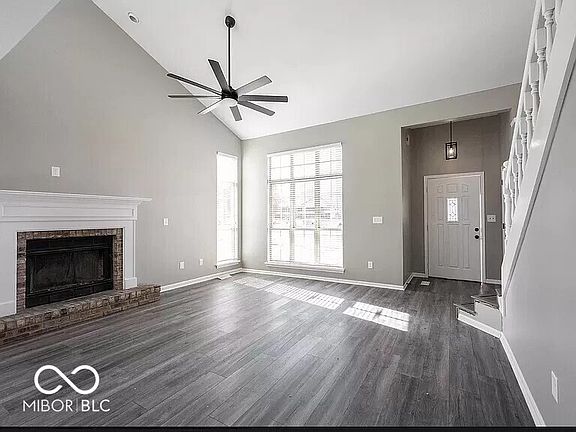 2nd image of 5448 Pine Knoll Blvd