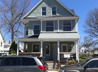 11-15 Rochelle St, Springfield, MA 01109