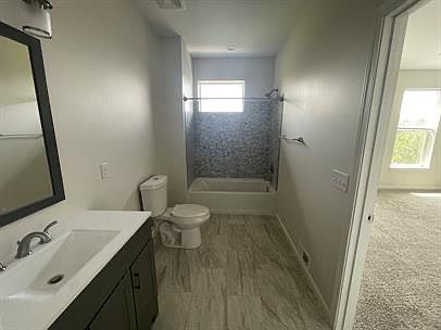 5th image of 333 Volkert Ave