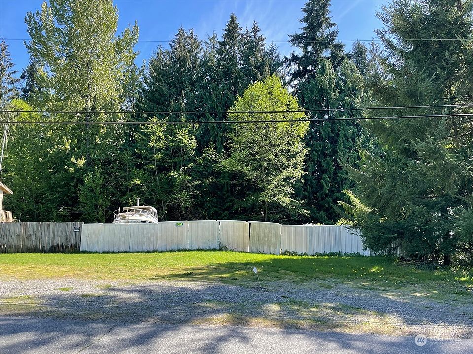 1st image of 818 105th Pl SE #A