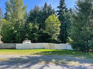 818 105th Pl SE #A, Everett, WA 98208