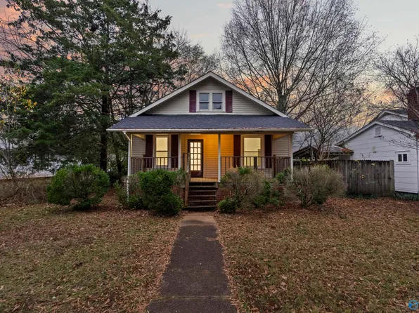 909 9th St SE, Decatur, AL 35601