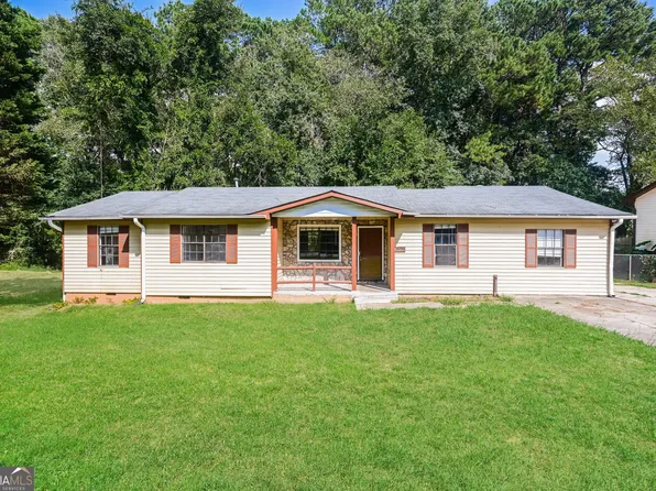 6154 Fieldcrest Dr, Morrow, GA 30260