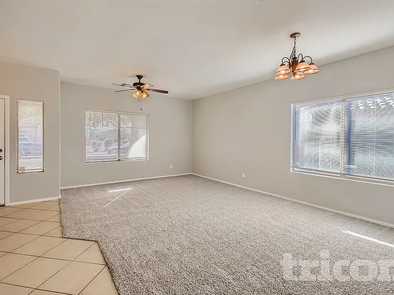 5030 W Glass Ln — Photo 3