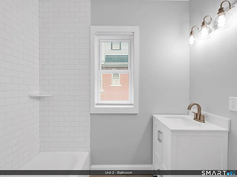 144 Madison St #2 — Photo 6