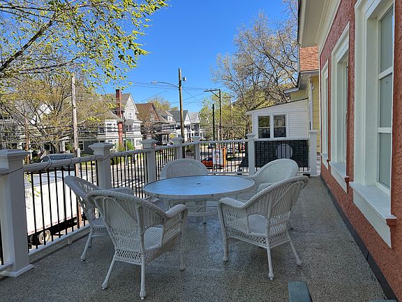 2nd image of 825 Orange St #3