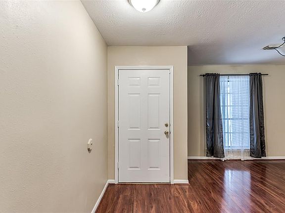 3rd image of 21729 Holly Leaf Ct