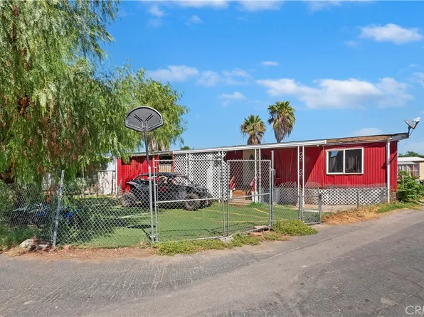 8362 Redwood Ave Space 38, Fontana, CA 92335