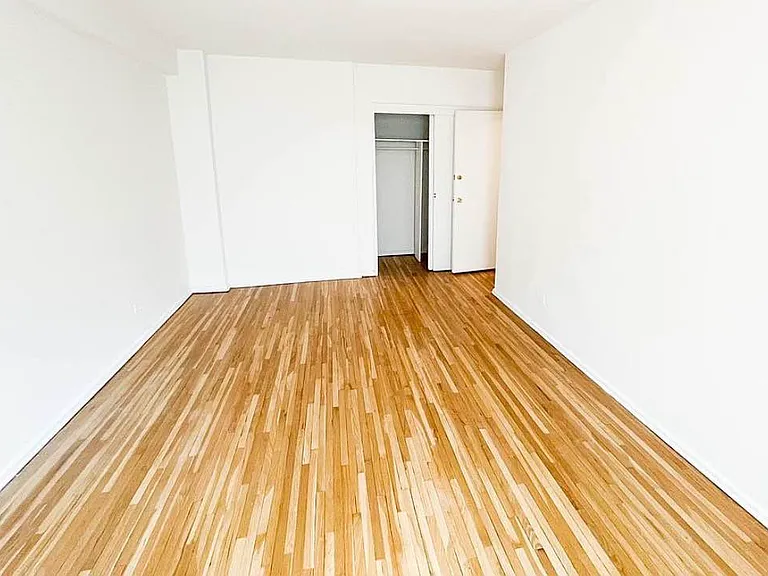 10025 Queens Blvd #5D — Photo 7
