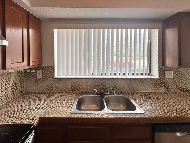 2580 Coral Springs Dr #2580 — Photo 13