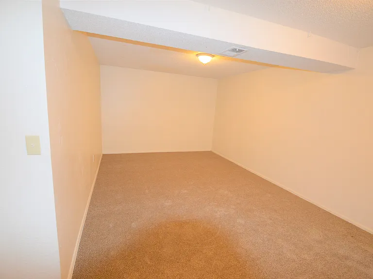 2027 Gyros Cir — Photo 13
