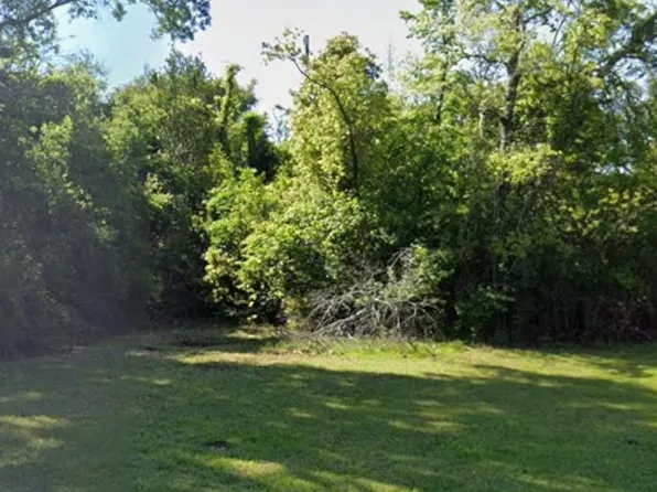 Jackson St, Lake Charles, LA 70601
