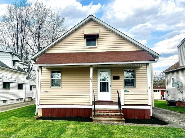 67 Forbes Rd, Bedford, OH 44146