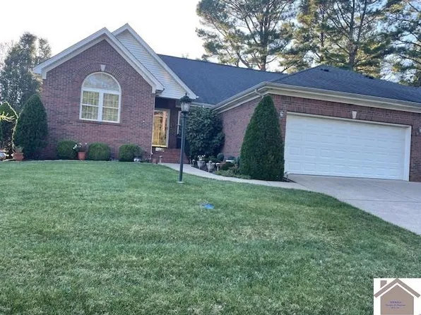 145 Cascade Dr, Paducah, KY 42003