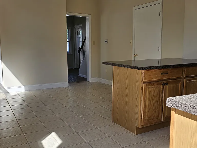 25 Dumont Ave #2 — Photo 4