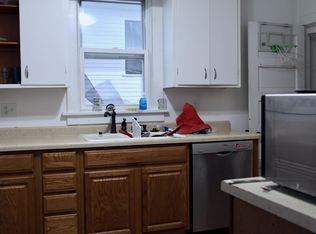 729 E Jefferson St #729, Iowa City, IA 52245