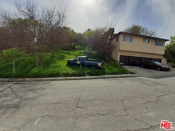 2nd image of 3970 Ramboz Dr