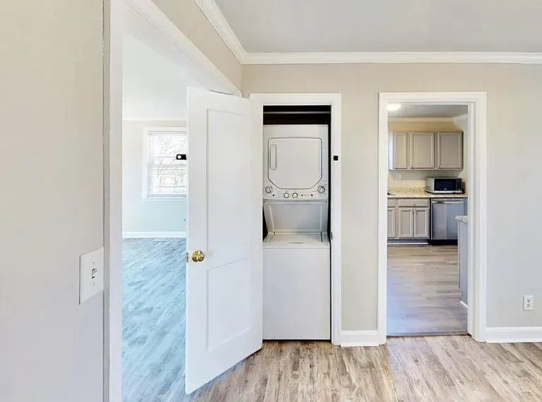 2320 Vanderbilt Rd — Photo 5