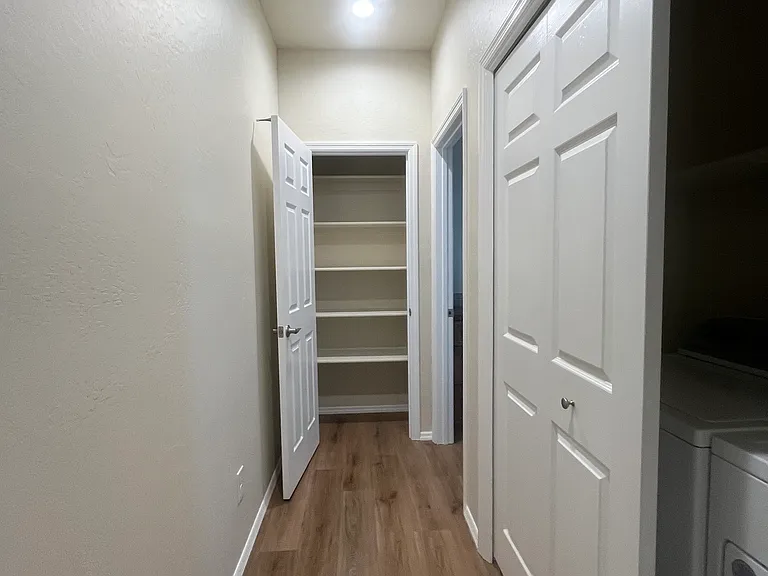 357 S Cliffs Pkwy #C — Photo 6