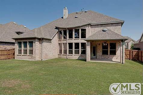 3rd image of 1209 Luna Ln