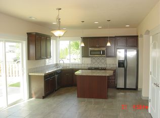 2806 NW 14th St, Battle Ground, WA 98604