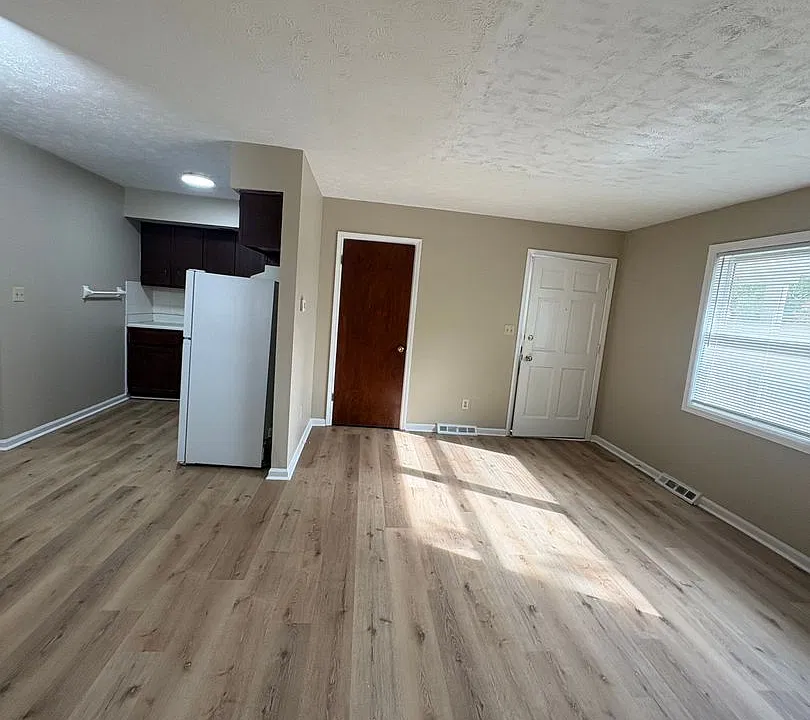 119 Strode Station Cir