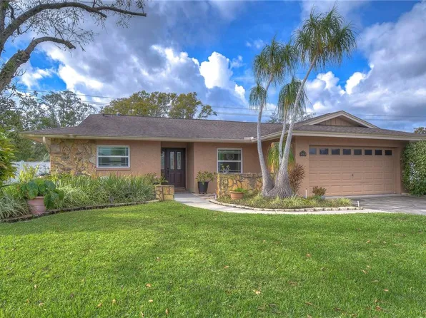 14514 Embassy Ln, Tampa, FL 33613