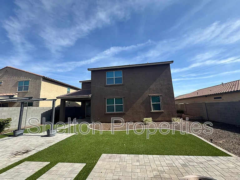 18787 W Yucatan Dr — Photo 25