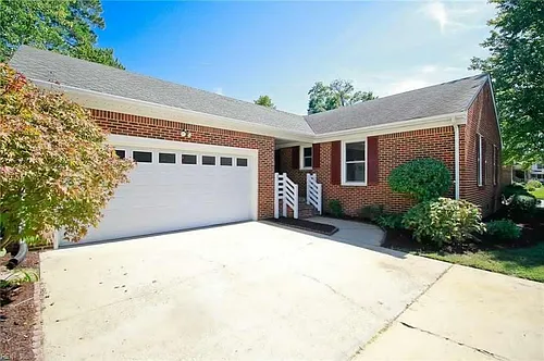 17 Natalie Dr Photo 1