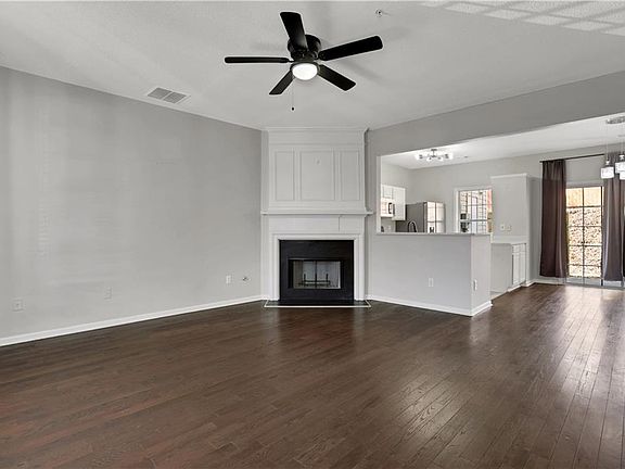 3rd image of 2732 Ashleigh Ln