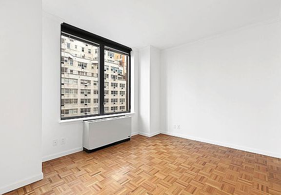 4th image of 244 E 30th St APT 3B