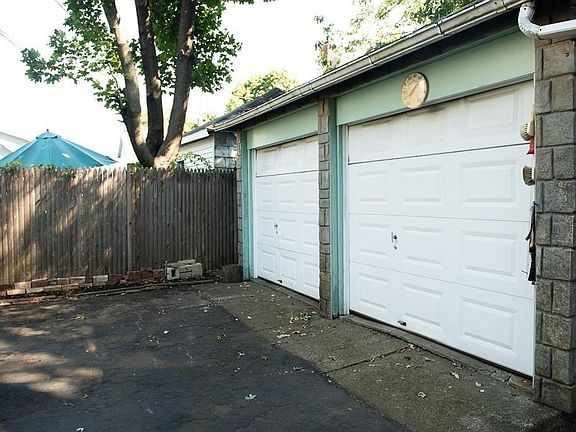 3rd image of 265 Quincy Shore Dr