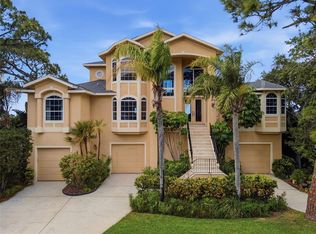 2017 Harbour Watch Cir, Tarpon Springs, FL 34689