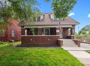 1725 Seyburn St, Detroit, MI 48214