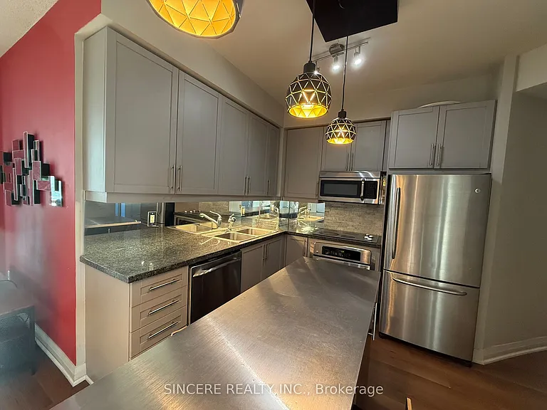 1121 Bay St #1701 — Photo 18