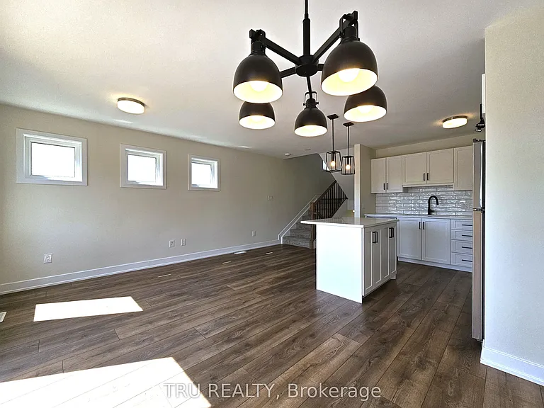 146 Wallace St — Photo 10