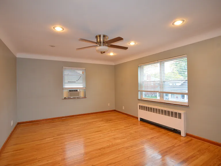 6834 Park Ave — Photo 3