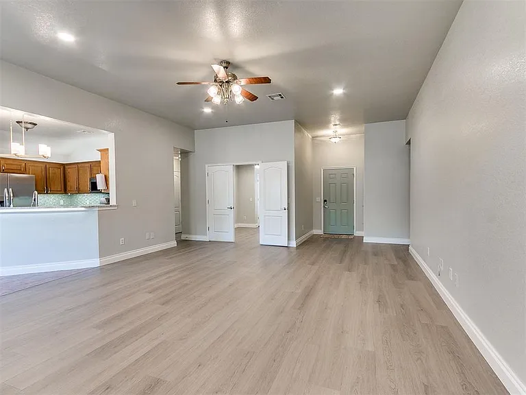 1305 Melisa Dr — Photo 14