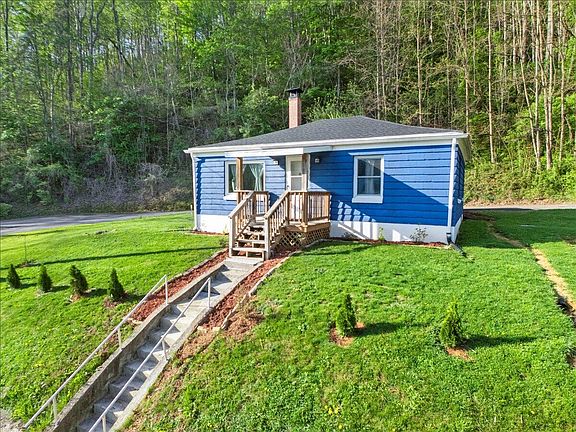 4th image of 6595 Roanoke Rd