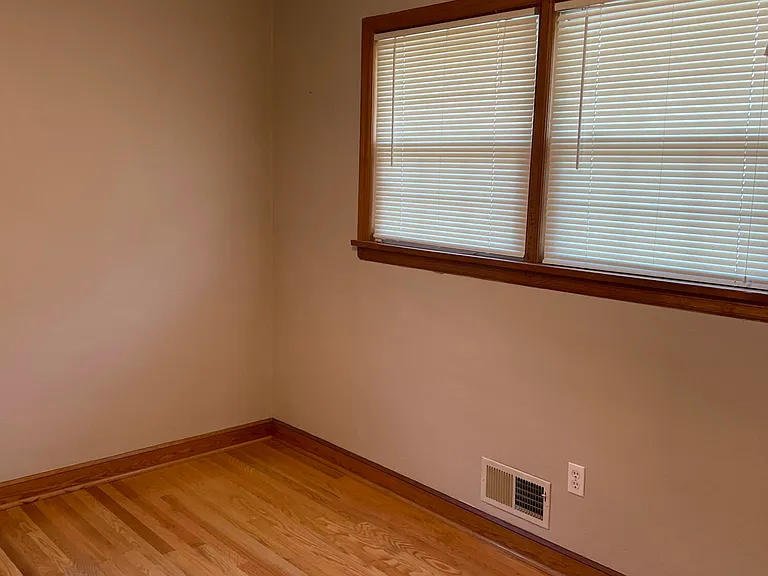 3614 Ventnor Rd SE — Photo 6