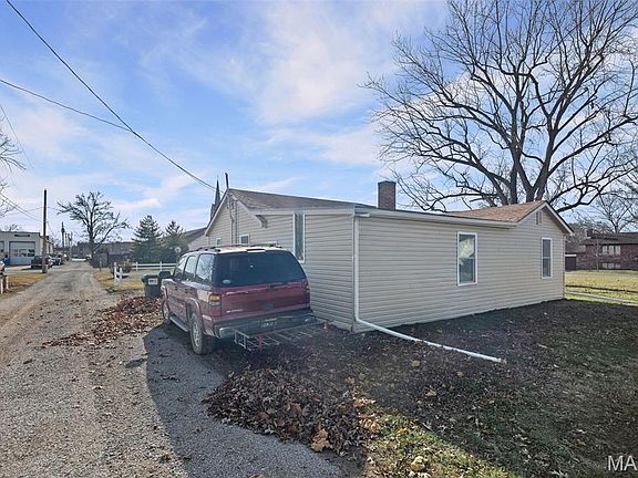 5th image of 206 N Alton St