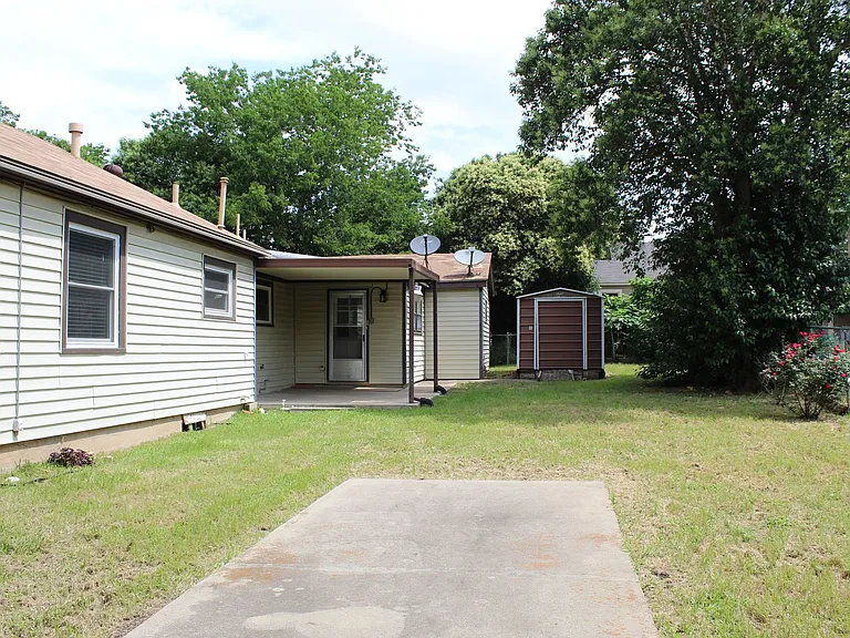 1107 N Wall St — Photo 16