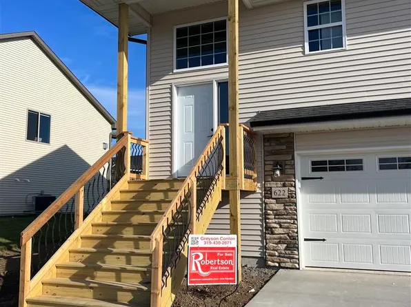 620 Hillside Dr, Tiffin, IA 52340